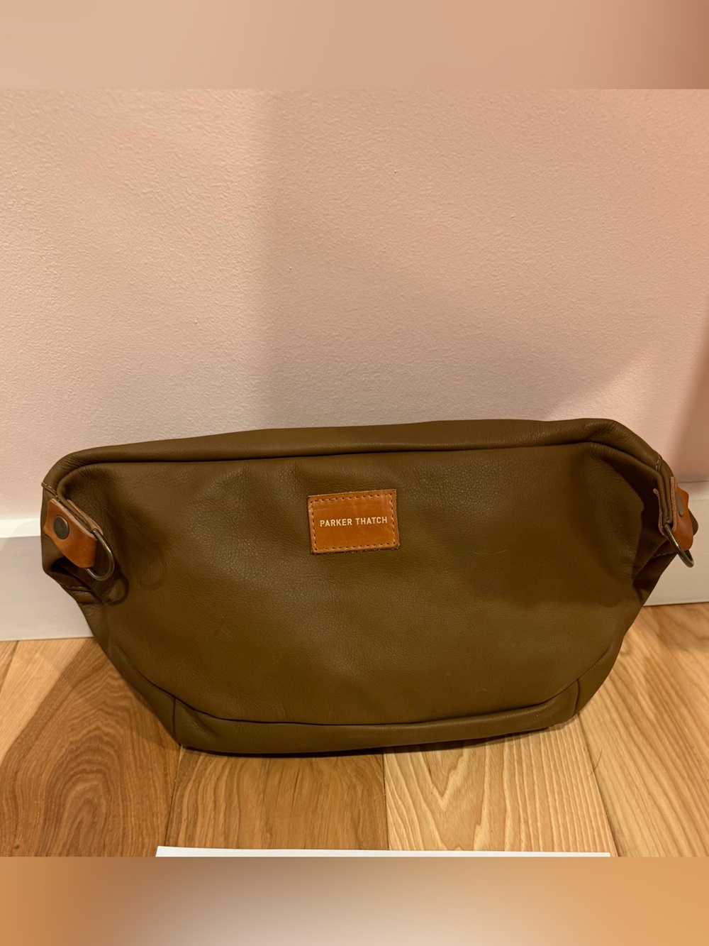 PARKER THATCH SLING BAG
